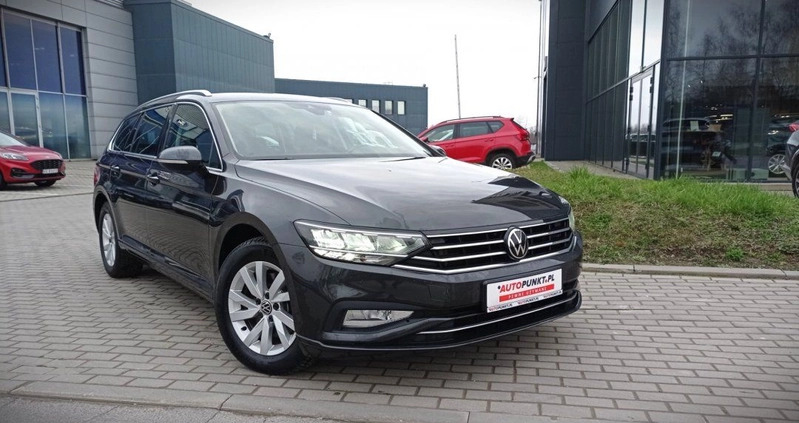 Volkswagen Passat cena 87900 przebieg: 120905, rok produkcji 2020 z Kraków małe 232